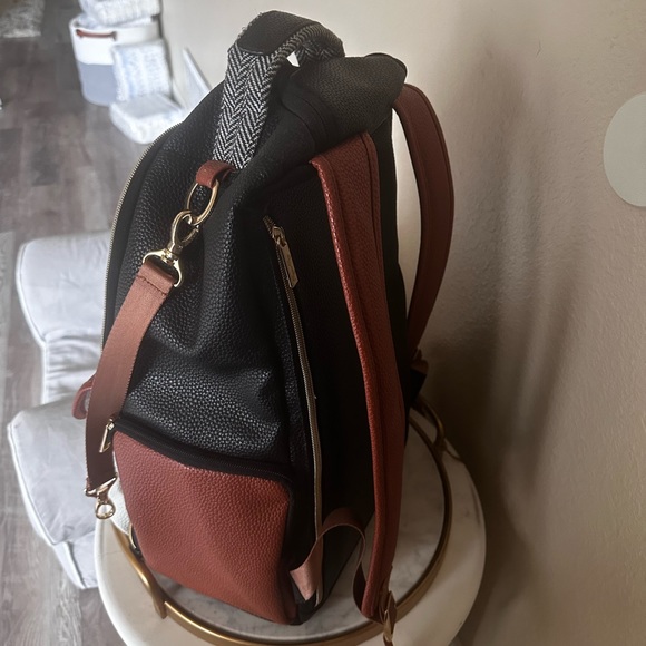 Itzy Ritzy diaper bag literally like brand new I always used my purse